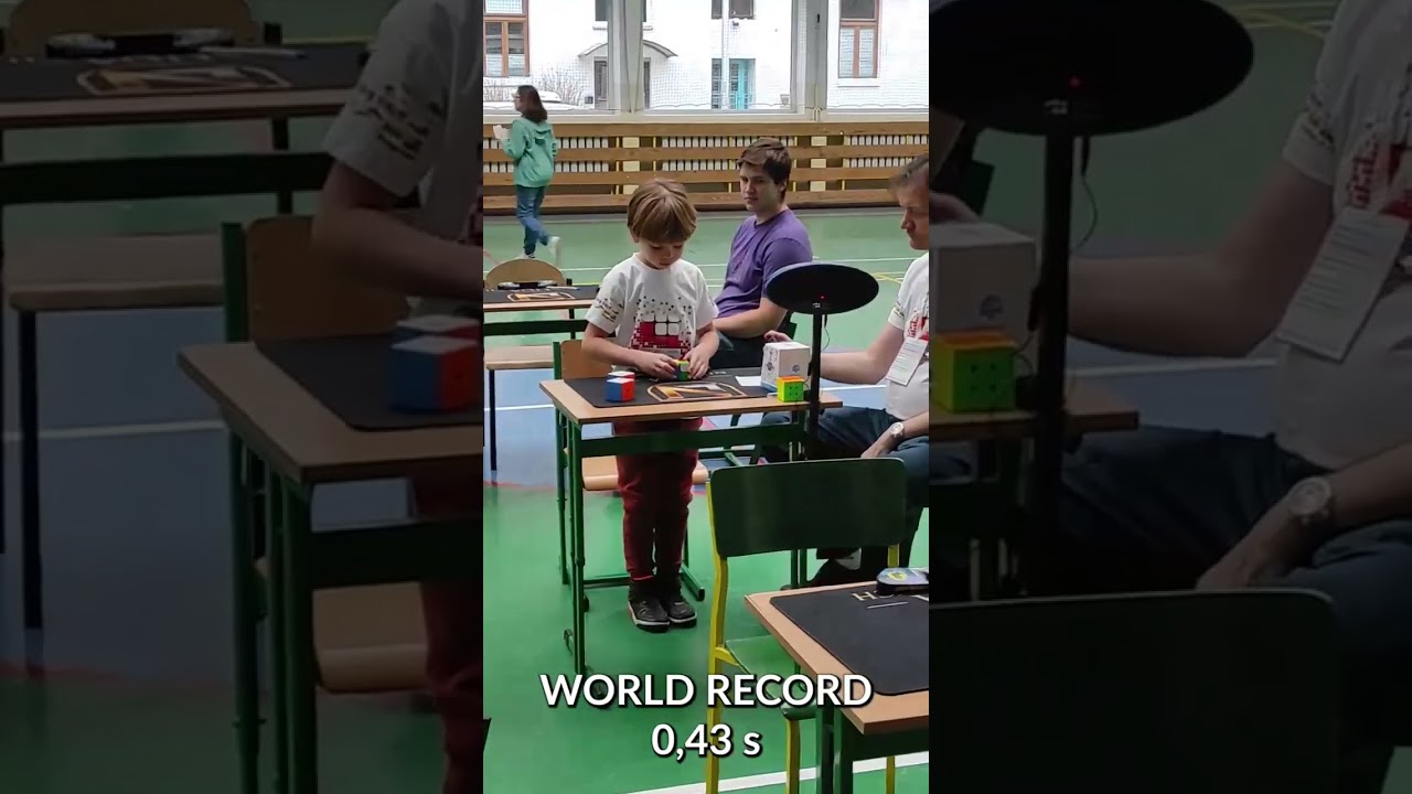 Teodor Zajder (only 7 years old) World Record (WR) 2x2x2 - 0,43 s / Guinness World Records