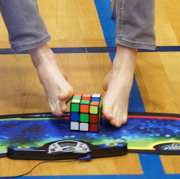 speedcubing-feet