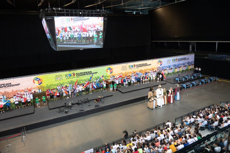 rubiks-kub-em-2024-pamplona-flagg-ceremoni